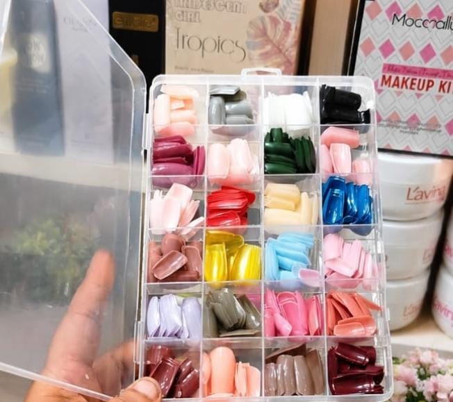 576 nails box