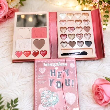 Mocmallure full makeup book
